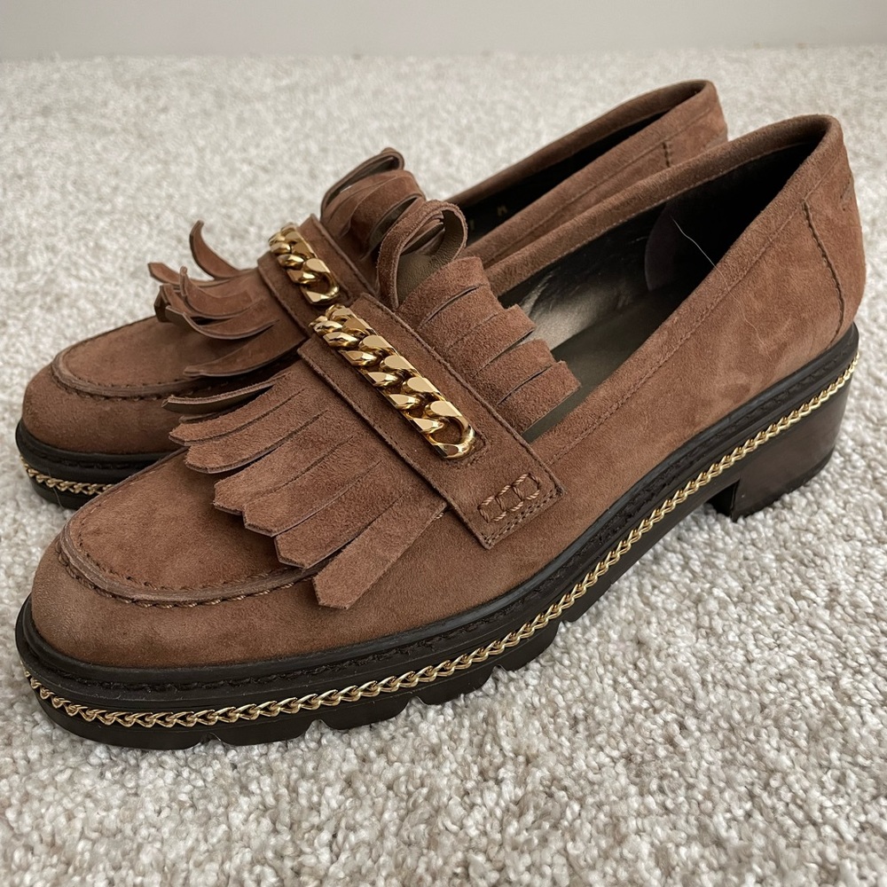 Stuart Weizman Loafer in Nutmeg Suede size 7